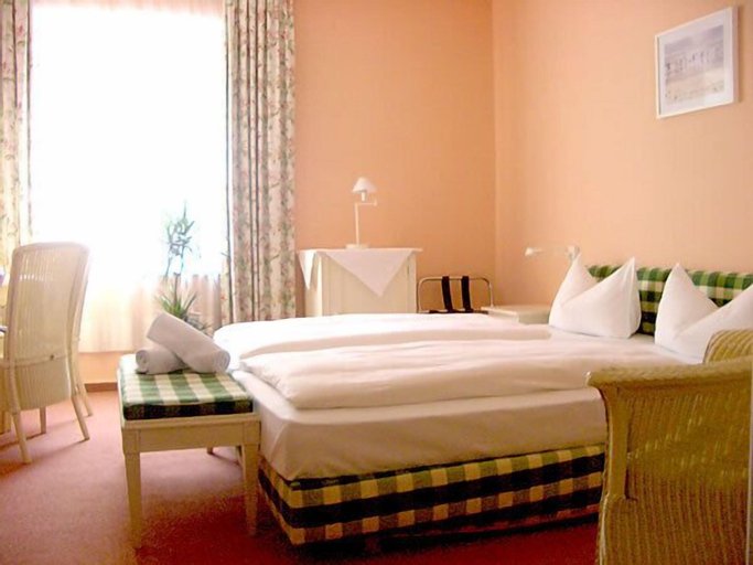 Bedroom 3, Hotel Neustadt, Osnabrück