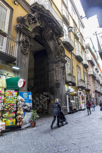 Exterior & Views 2, B&B Palazzo Carafa della Spina, Napoli