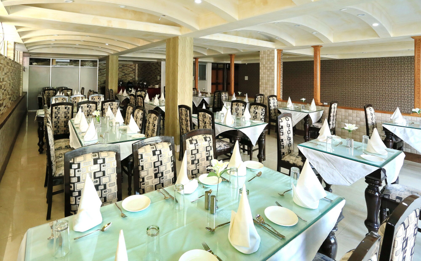 Food & Drinks 5, Crown Plaza Residency, Srinagar