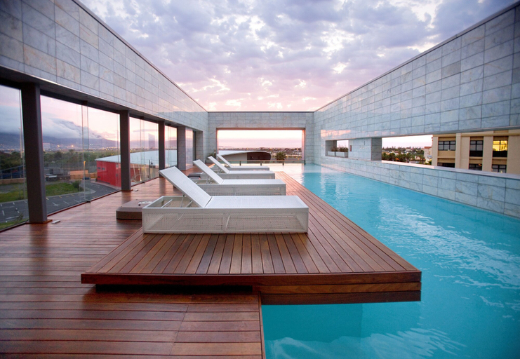 Sport & Beauty, Island Letting-Crystal towers, City of Cape Town