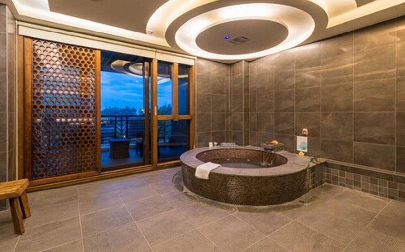 Bathroom 5, Spring Hill Resort, Kaohsiung