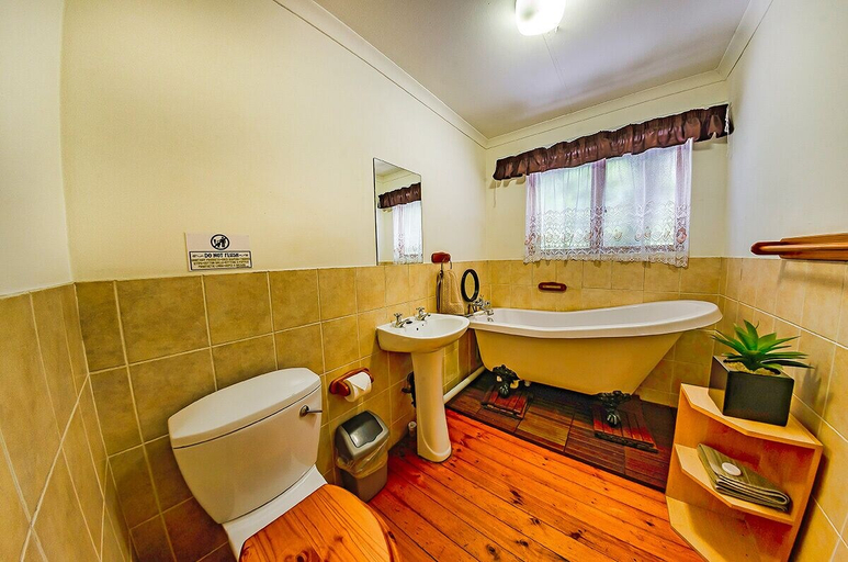 Bathroom 4, Amper Bo Guesthouse, City of Tshwane