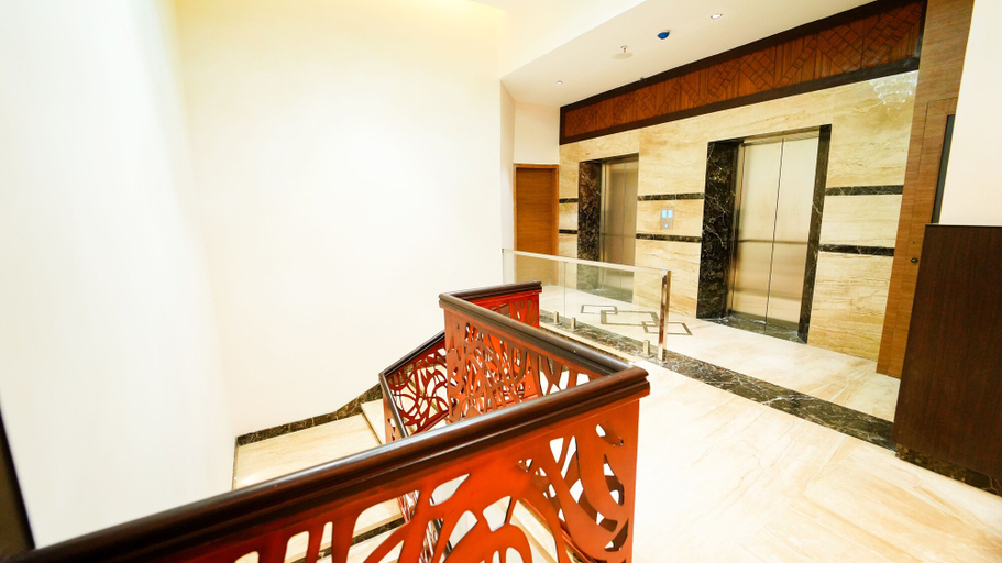 Others 5, Hotel Blossoms, Tiruchirappalli