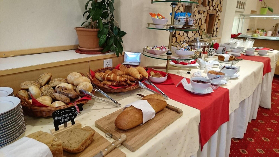 Food & Drinks 5, Hotel Promenade, Andelfingen