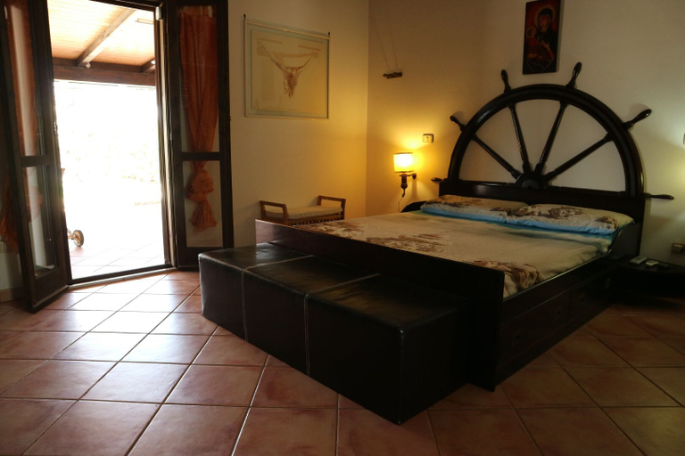 Bedroom 4, Aurelio Rapillo, Latina