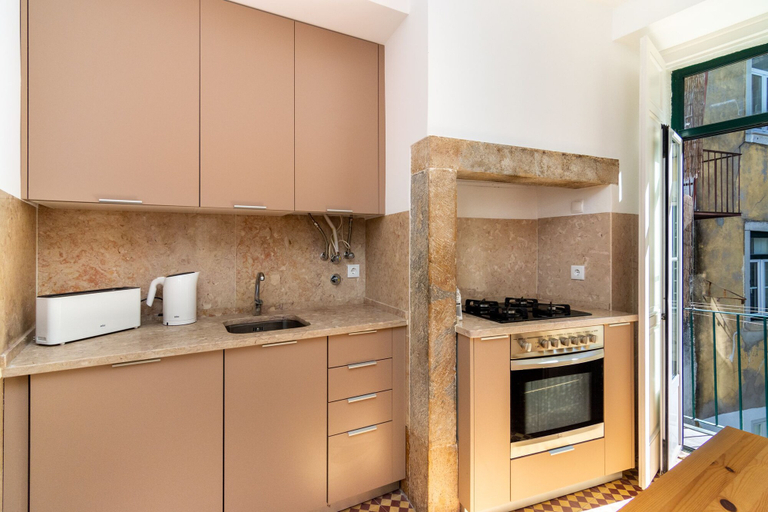 Others 4, Mouraria Deluxe Apartment, Lisbon