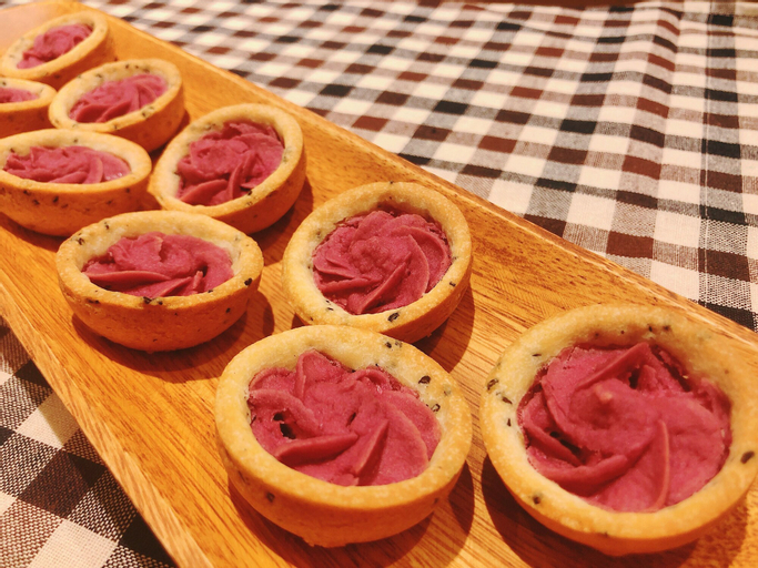 Food & Drinks 8
