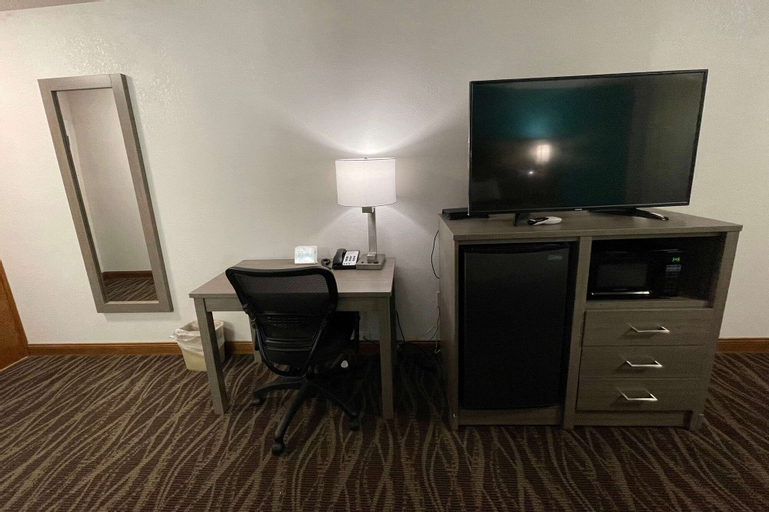 Bedroom 13