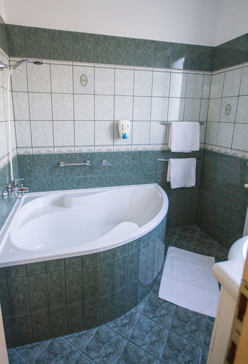 Bathroom 4, Platan Hotel, Debrecen