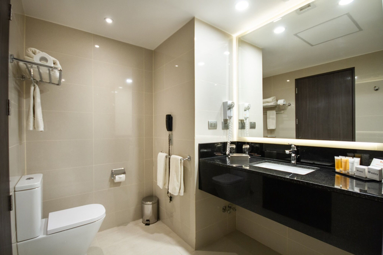 Bathroom 5, Antay Hotel & Spa, Arica