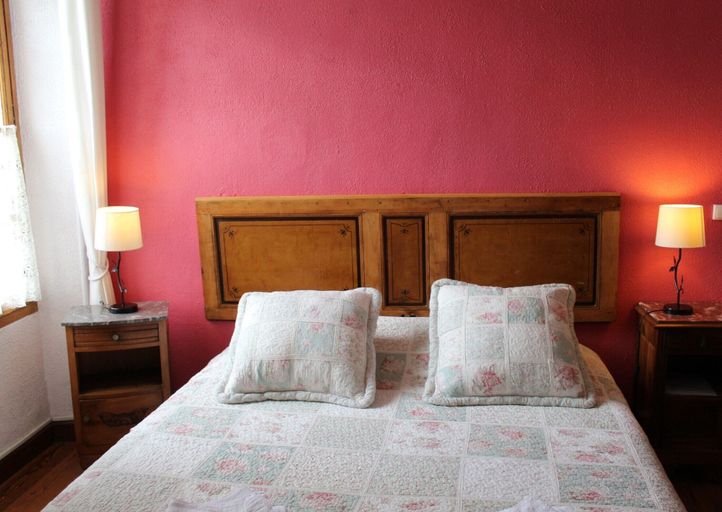 Bedroom 5, Maison Prades, Pyrénées-Orientales