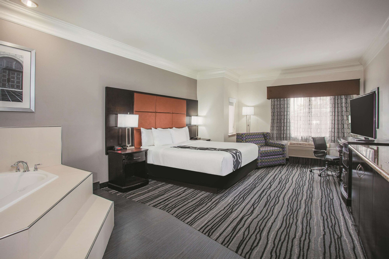 Bedroom 3, La Quinta Inn & Suites by Wyndham Dublin - Pleasanton, Alameda