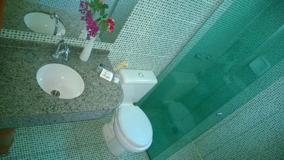 Bathroom 5, Inacio Palace Hotel, Rio Branco