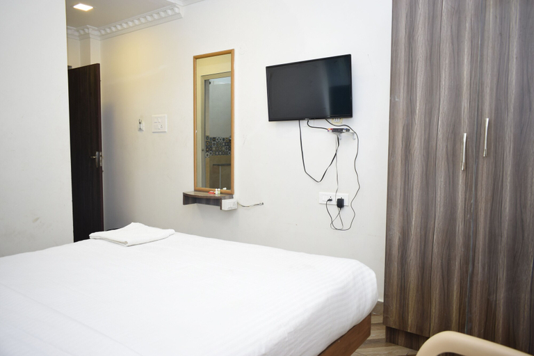 Bedroom 3, TSV Hotel, Cuddalore