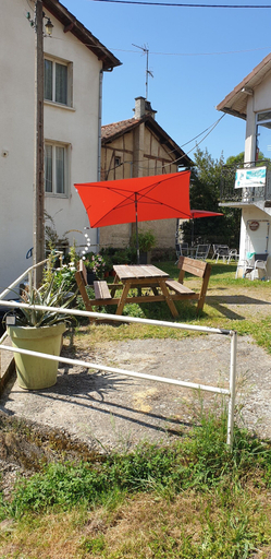 Exterior & Views 2, Le Faubourg, Lot
