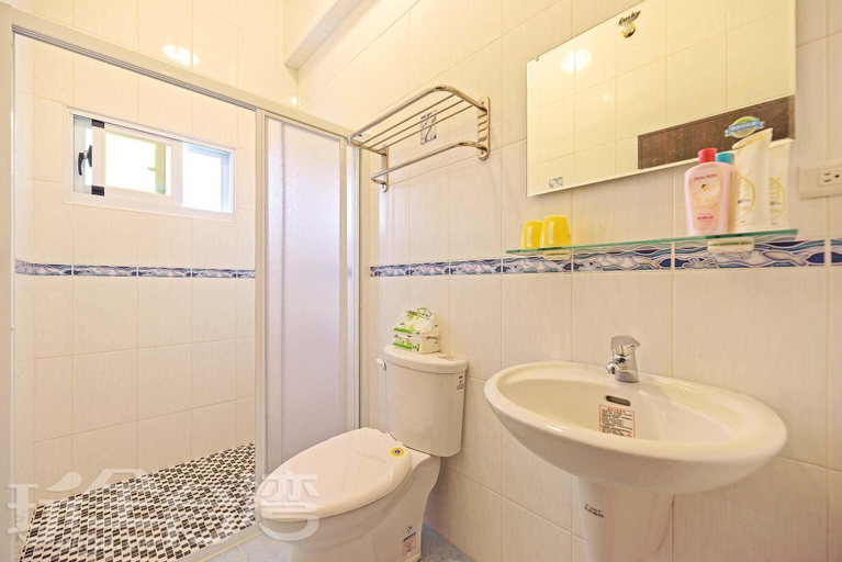 Bathroom 5, Penghu Colorfish Homestay, Penghu