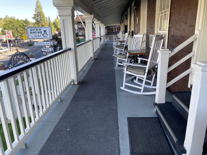 Others 5, Gunn House Hotel, Tuolumne