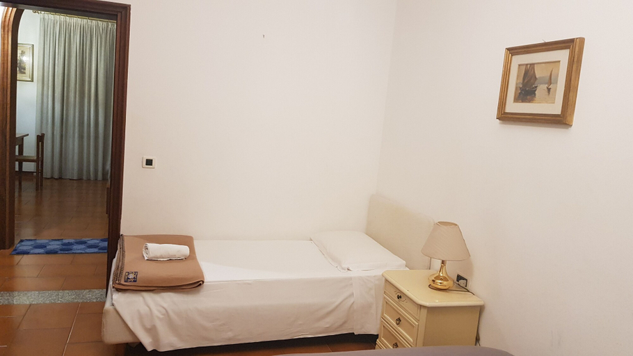 Bedroom 2, Venetian Style, Venezia