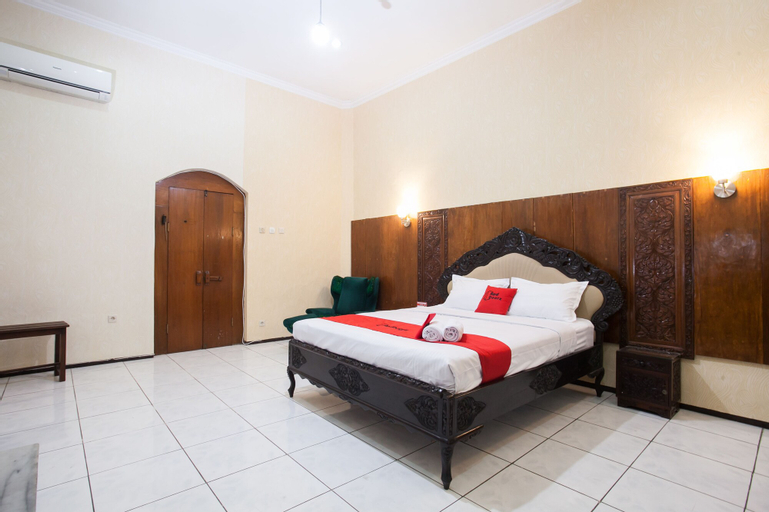 Bedroom 1, RedDoorz near Brawijaya University, Malang