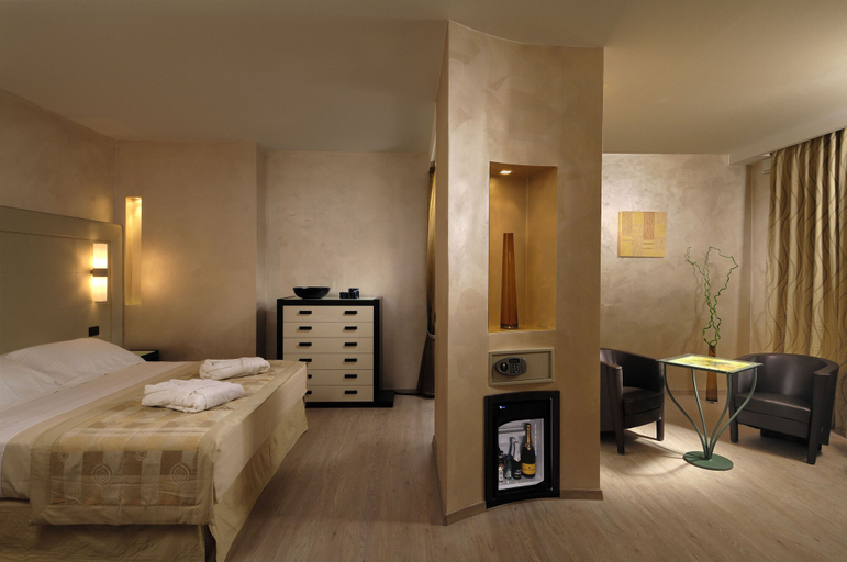 Bedroom 3, Hotel La Cartiera, Modena
