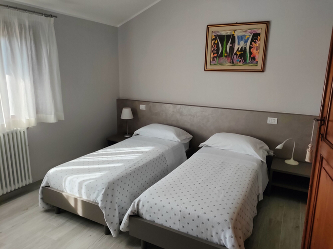 Bedroom 3, Agriturismo Il Pettirosso, Pesaro E Urbino