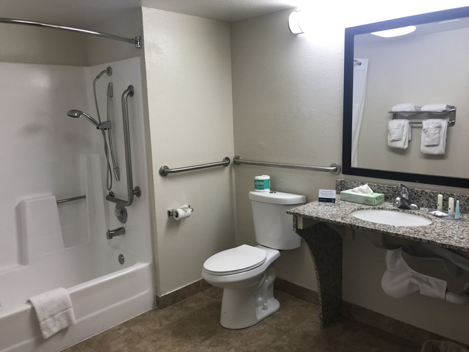 Bathroom 5, SureStay by Best Western Mesa Downtown Area, Maricopa