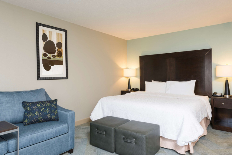 Bedroom 3, Hampton Inn Detroit/Roseville, Macomb