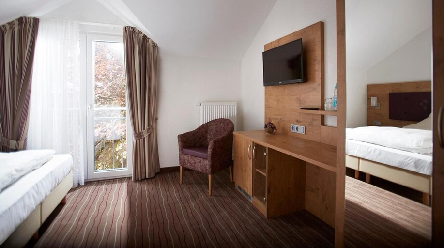 Bedroom 4, Hotel-Restaurant Poststuben, Bergstraße