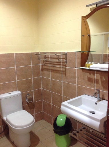 Bathroom 5, Nabalu Kundasang Lodge, Ranau