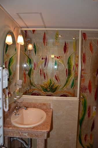 Bathroom 4, Boris Palace Boutique Hotel & Winery, Plovdiv