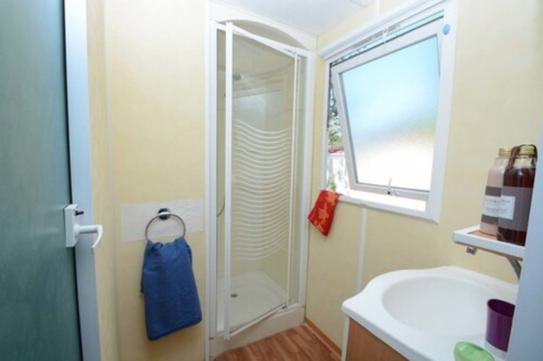 Bathroom, Parc Saint James Oasis Village, Var