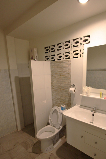 Bathroom 4, Simple Life Talay & Divers Resort, Ko Phangan
