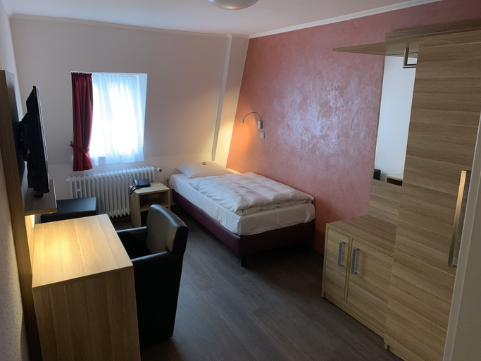 Bedroom 2, Hotel Well Garni, Bernkastel-Wittlich