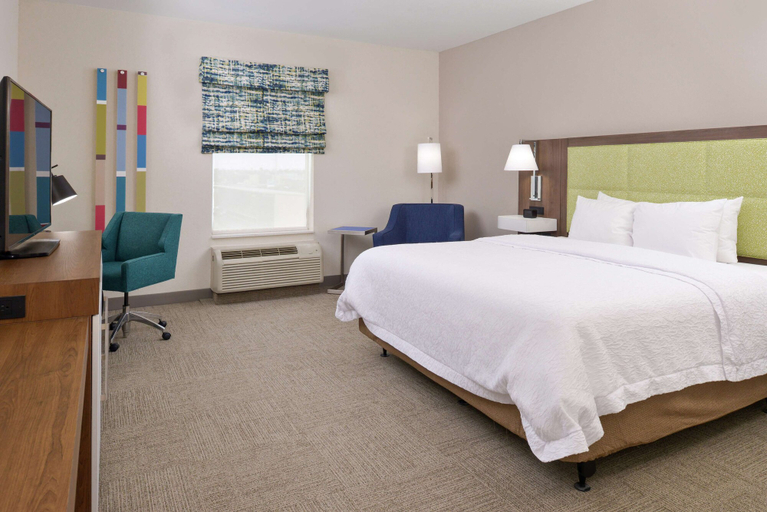 Bedroom 3, Hampton Inn & Suites Port Aransas, Nueces