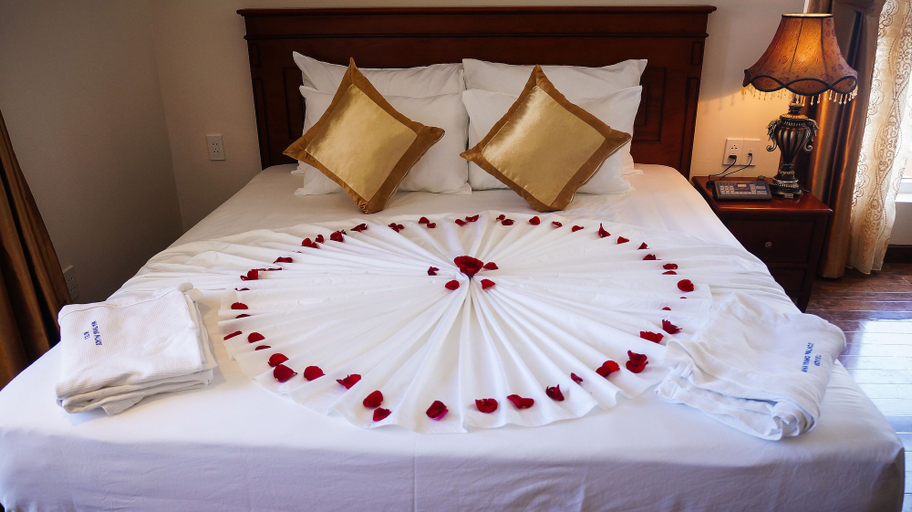 Bedroom 4, Nha Trang Palace Hotel, Nha Trang
