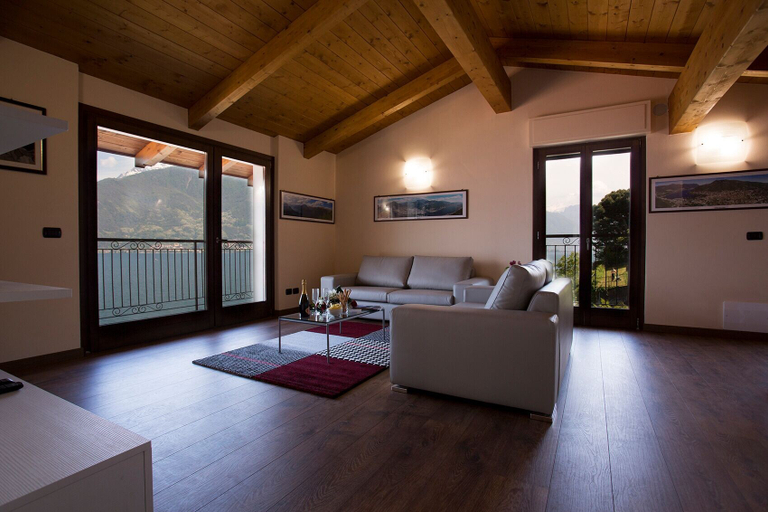 Living area 2, Casa Attico Al Porto, Como