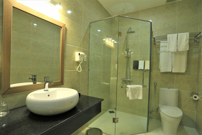 Bathroom 4, Phung Hung Boutique Hotel, Phú Quốc