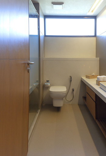 Bathroom 5, Life At Repose: Lake Villas Resort & Club, Mahesana