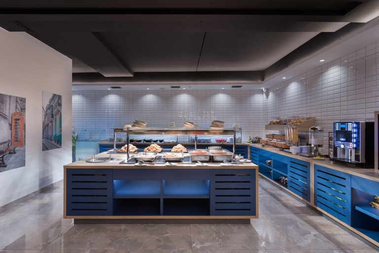 Food & Drinks 4, Azur Hotel by ST Hotels