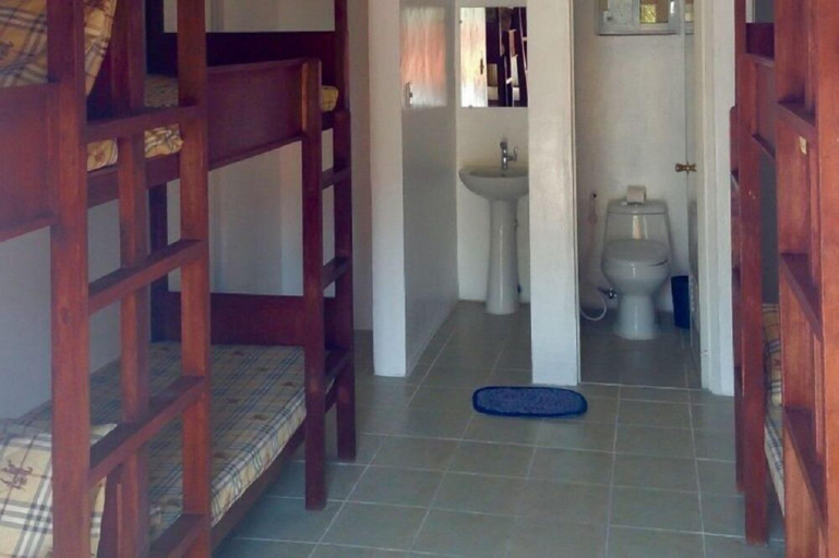 Bathroom, Brizo Hotel and Beach Resort, Morong