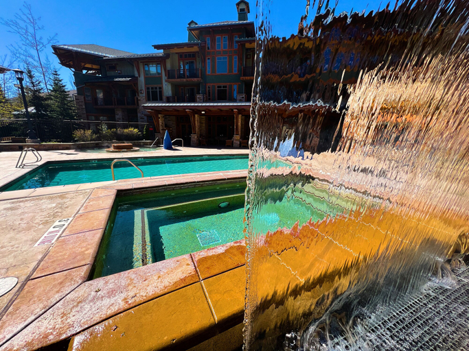 Sport & Beauty 3, Uinta Penthouse, Summit