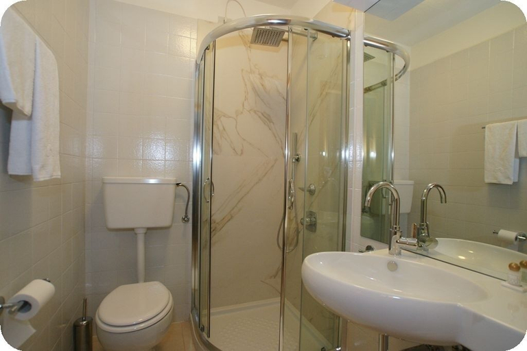 Bathroom, Alpine Smart Residence, Trento