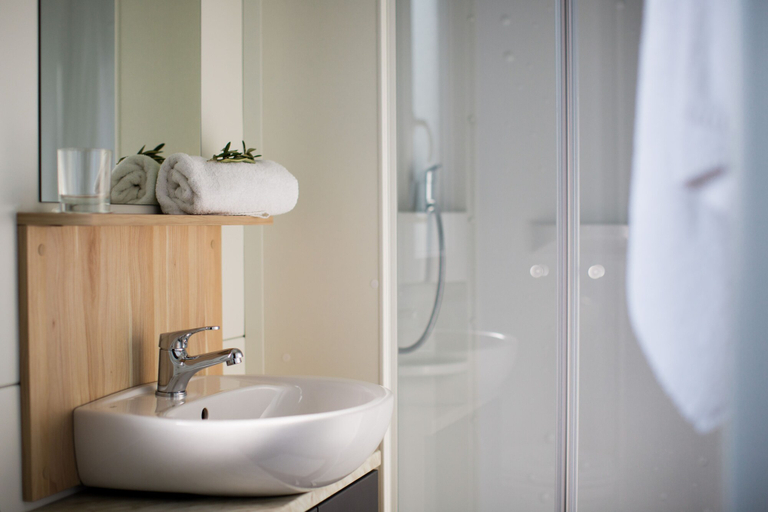 Bathroom 4, Waterman Beach Village, Supetar