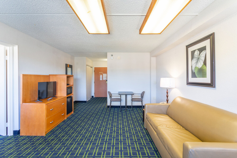 Bedroom 2, Days Inn by Wyndham Absecon Atlantic City Area, Atlantic