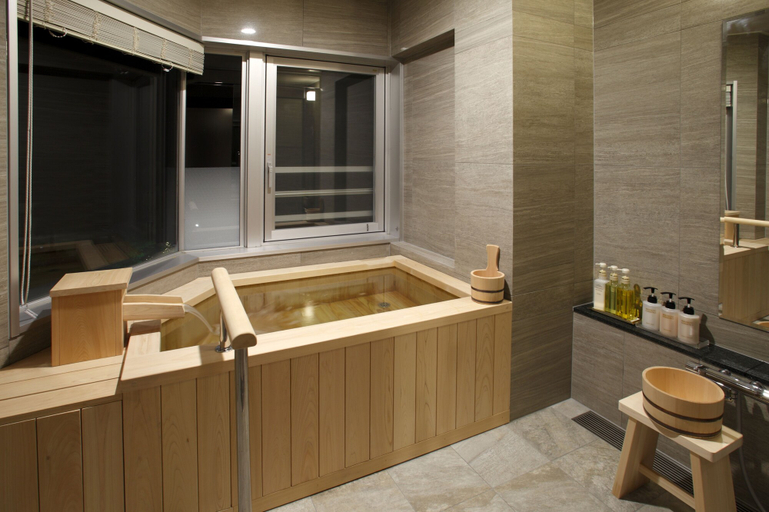 Bathroom 4, Noboribetsu Grand Hotel, Noboribetsu