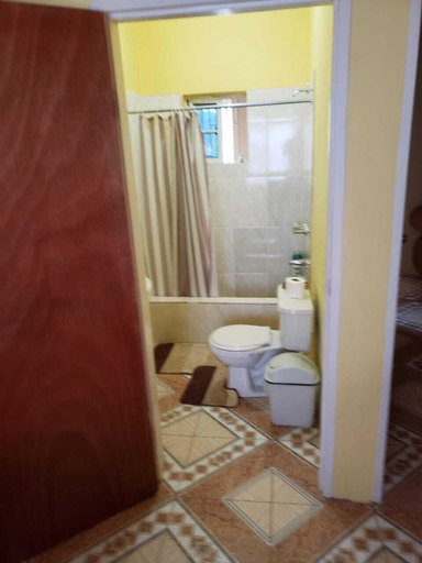 Bathroom 3, Bev Rosevilla