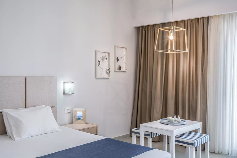 Bedroom 3, Sea View Hotel & Apartments, Crete