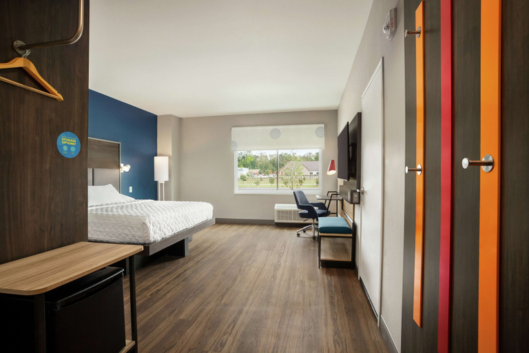 Bedroom 3, Tru by Hilton Longview, Gregg