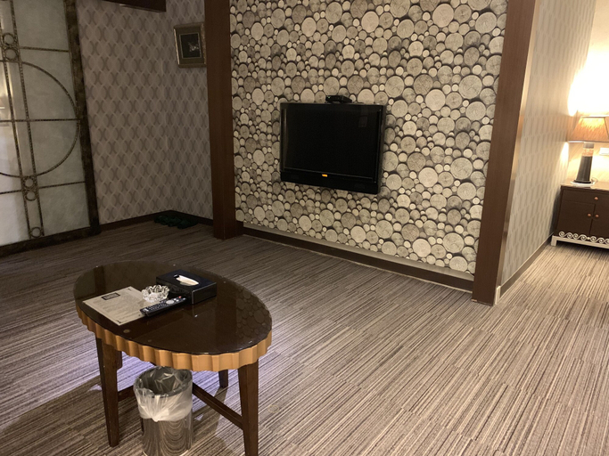 Others 5, Crystal Motel, Hsinchu City