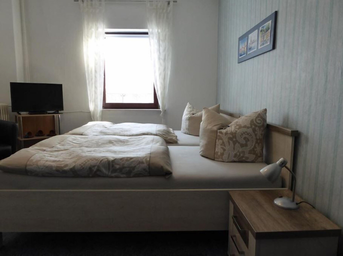 Bedroom 3, Landgasthof Schneller, Altenkirchen (Westerwald)